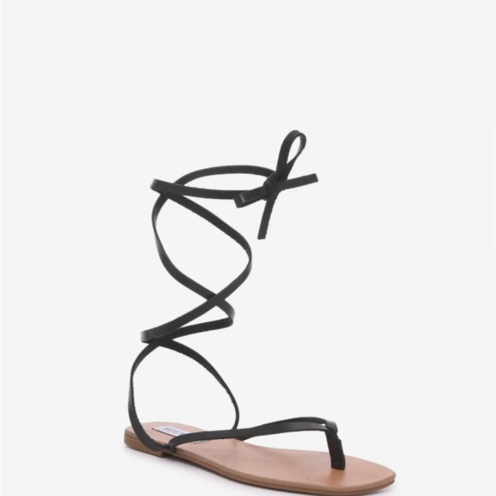 Super cute black strappy sandals still in good condition!